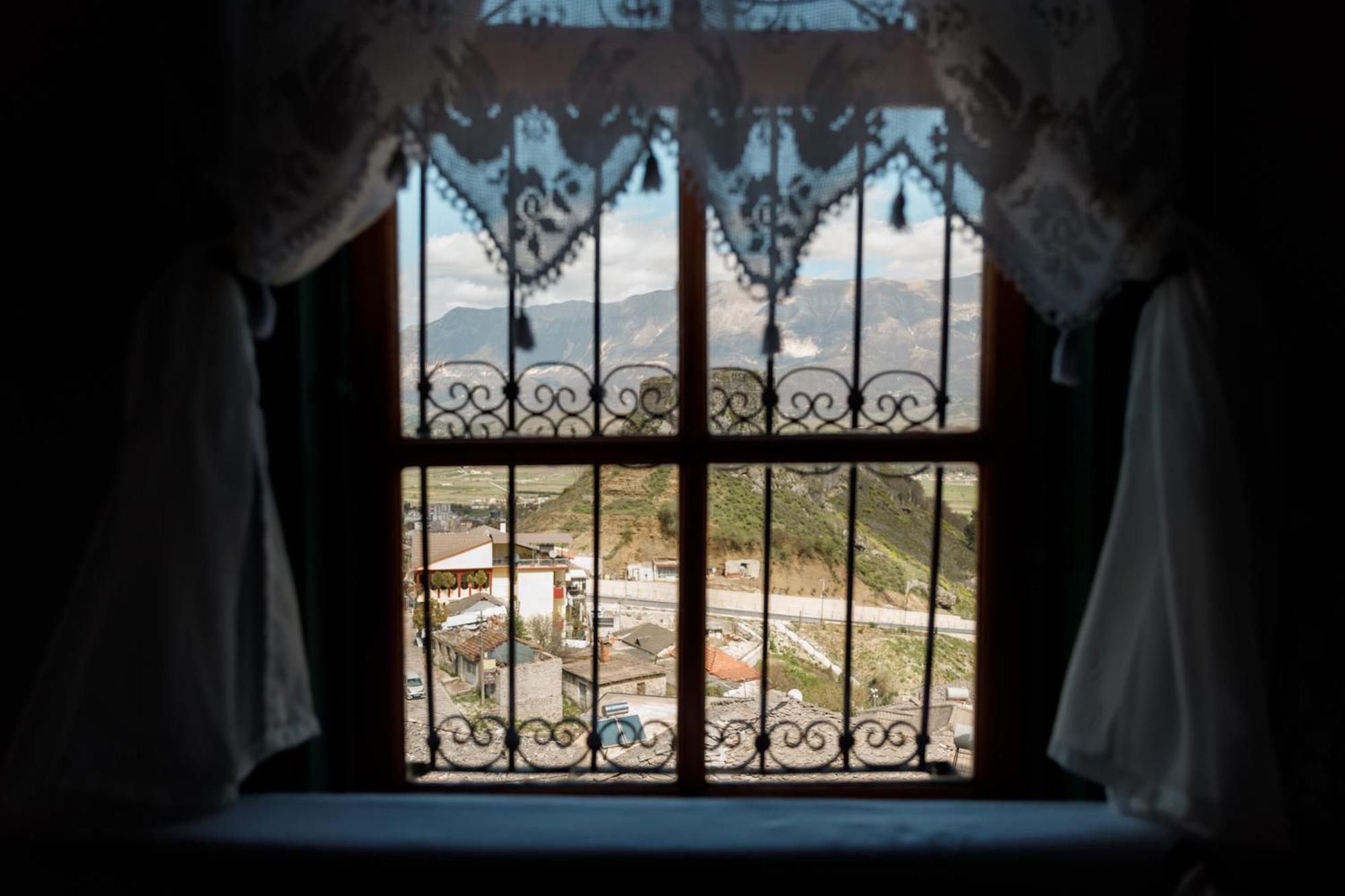 Guesthouse 1805 Gjirokaster Exterior photo