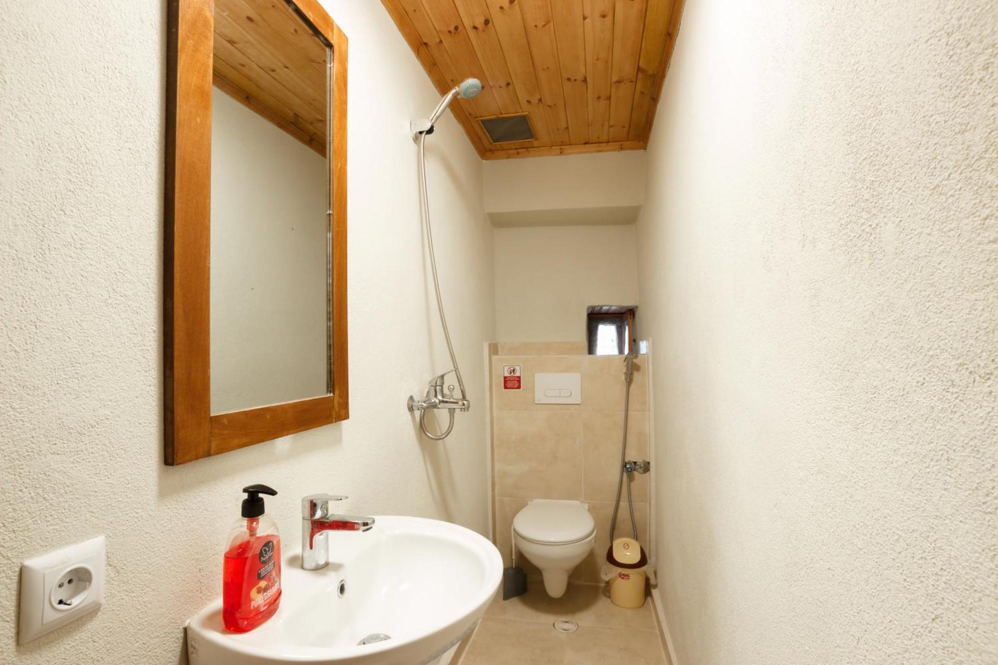Guesthouse 1805 Gjirokaster Exterior photo