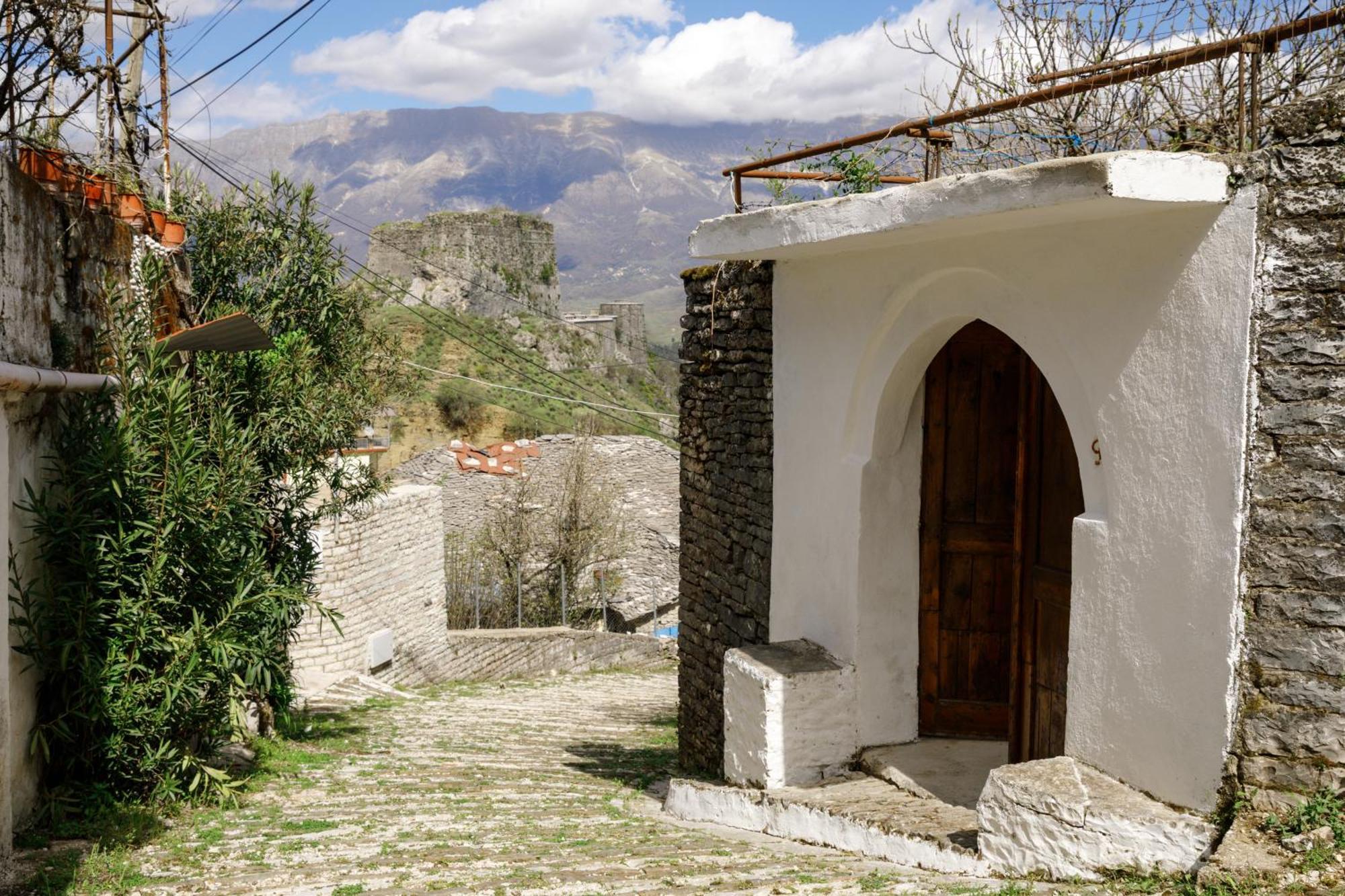 Guesthouse 1805 Gjirokaster Exterior photo