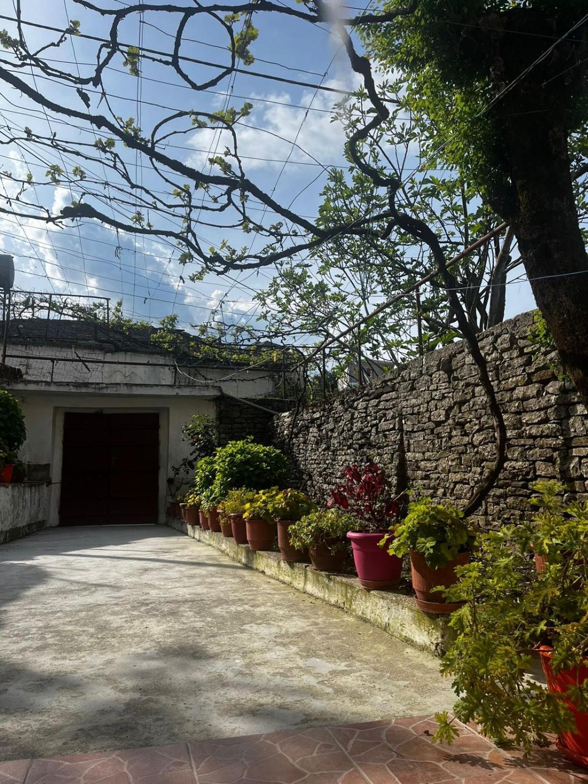 Guesthouse 1805 Gjirokaster Exterior photo