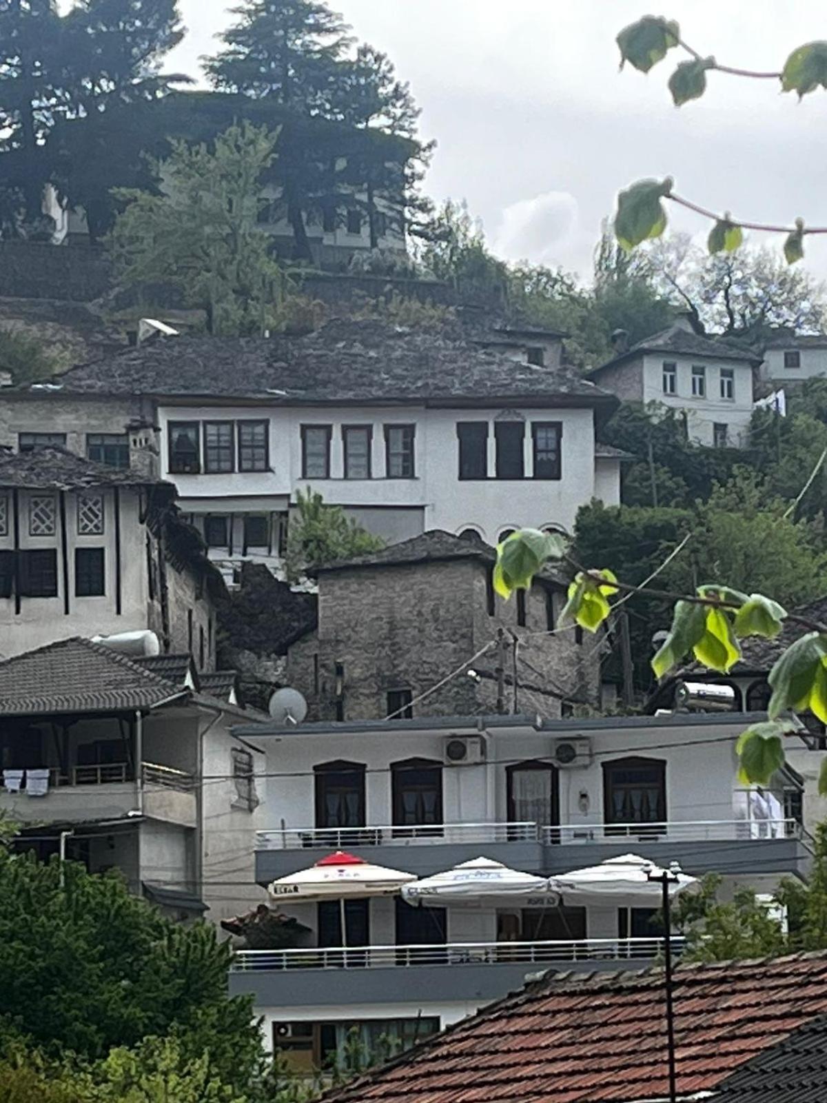 Guesthouse 1805 Gjirokaster Exterior photo