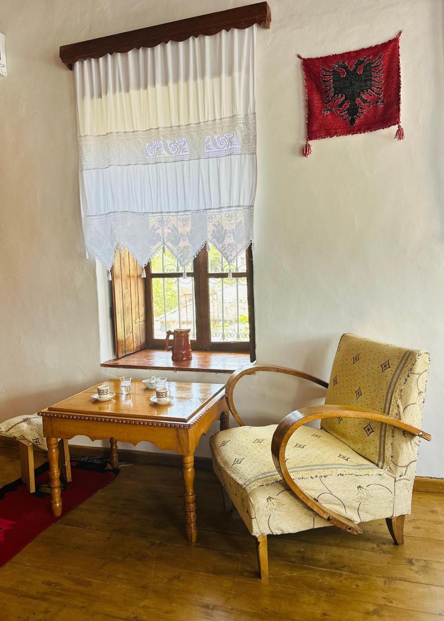 Guesthouse 1805 Gjirokaster Exterior photo